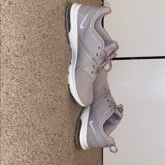 Nike Shoes - Nike sneakers